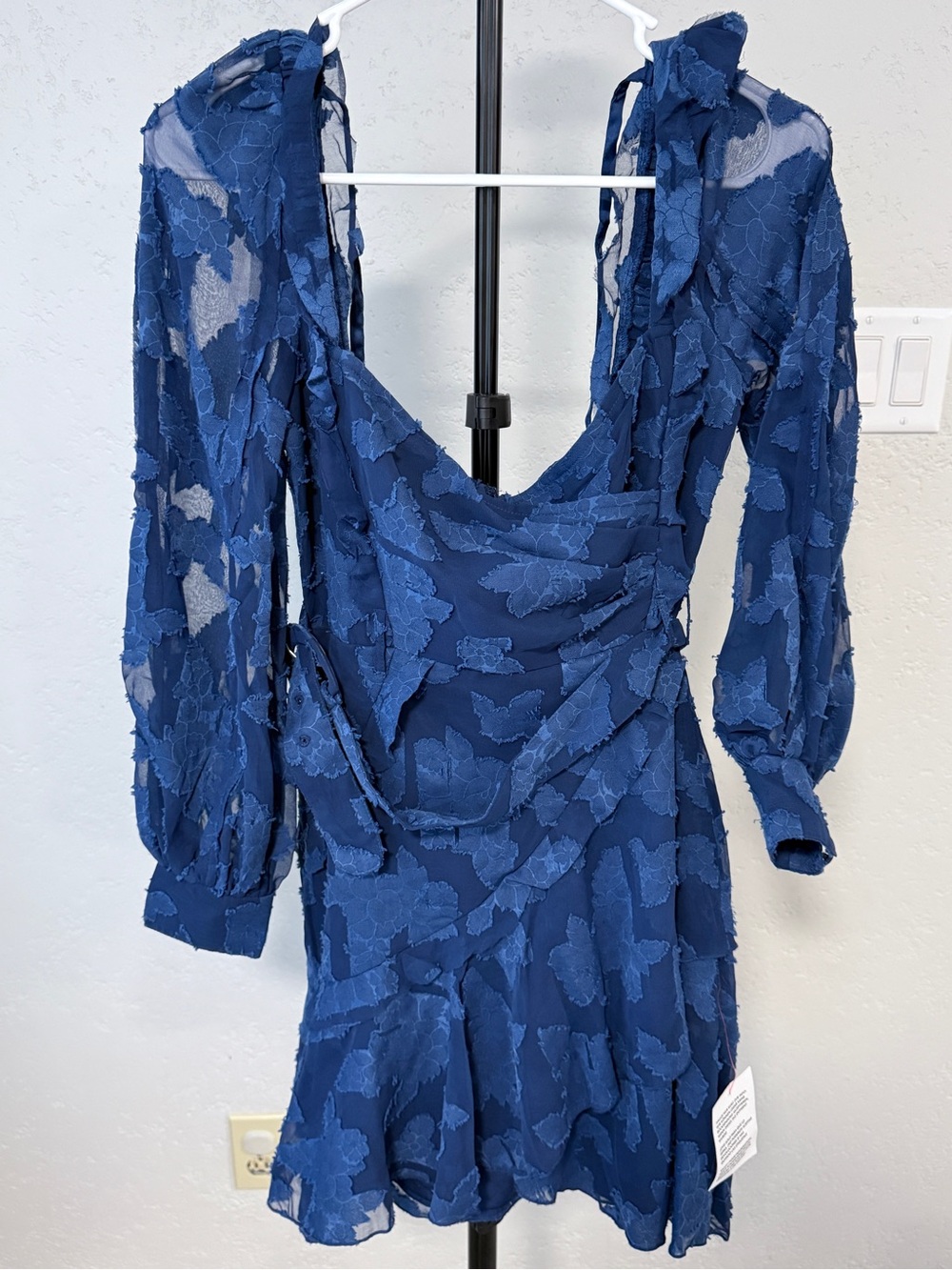 ASOS Design Navy Floral Textured Mini Dress - Picture 5 of 9